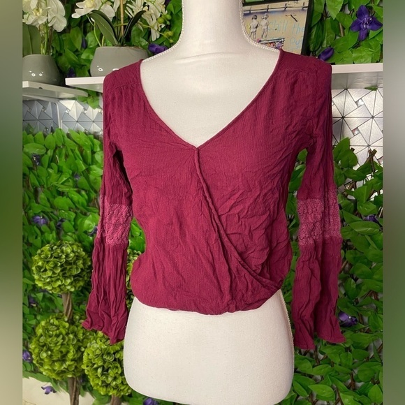 American Eagle Outfitters Crop Women’s XS Cross Over Shirt Long Sleeve Maroon - Picture 2 of 16
